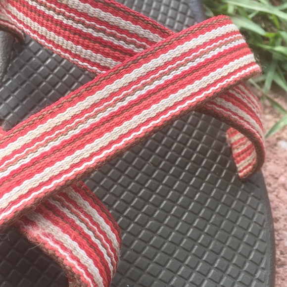 Chaco’s 8 Regular. Sport Sandals.Desert Sunset Colors. Vibram Sole.VGU - Picture 12 of 12